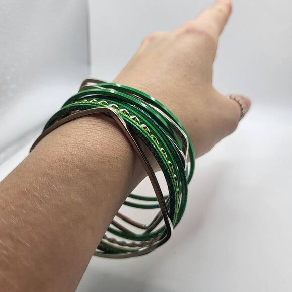 Lot of 10 Silver and Green Funky Belly Dance Bangle Bracelets - Picture 3 of 4